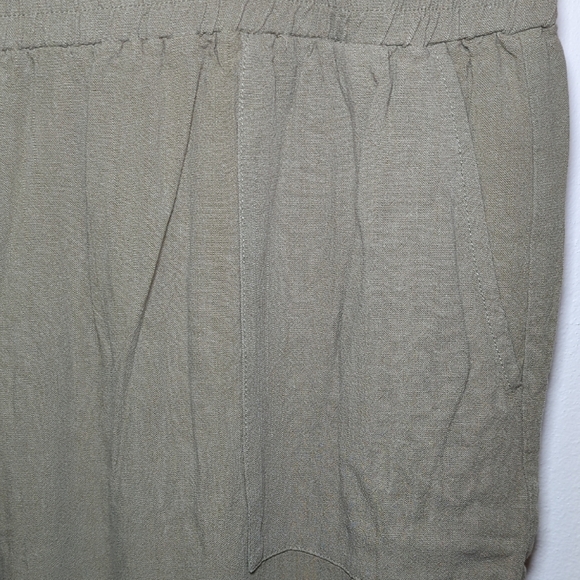 ChicSoul Olive Green Ruffle-Leg Pants Size 3X - Picture 4 of 6
